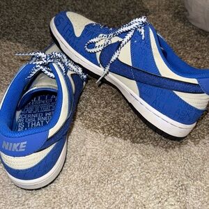 Nike Kids Blue and Cream Sneakers